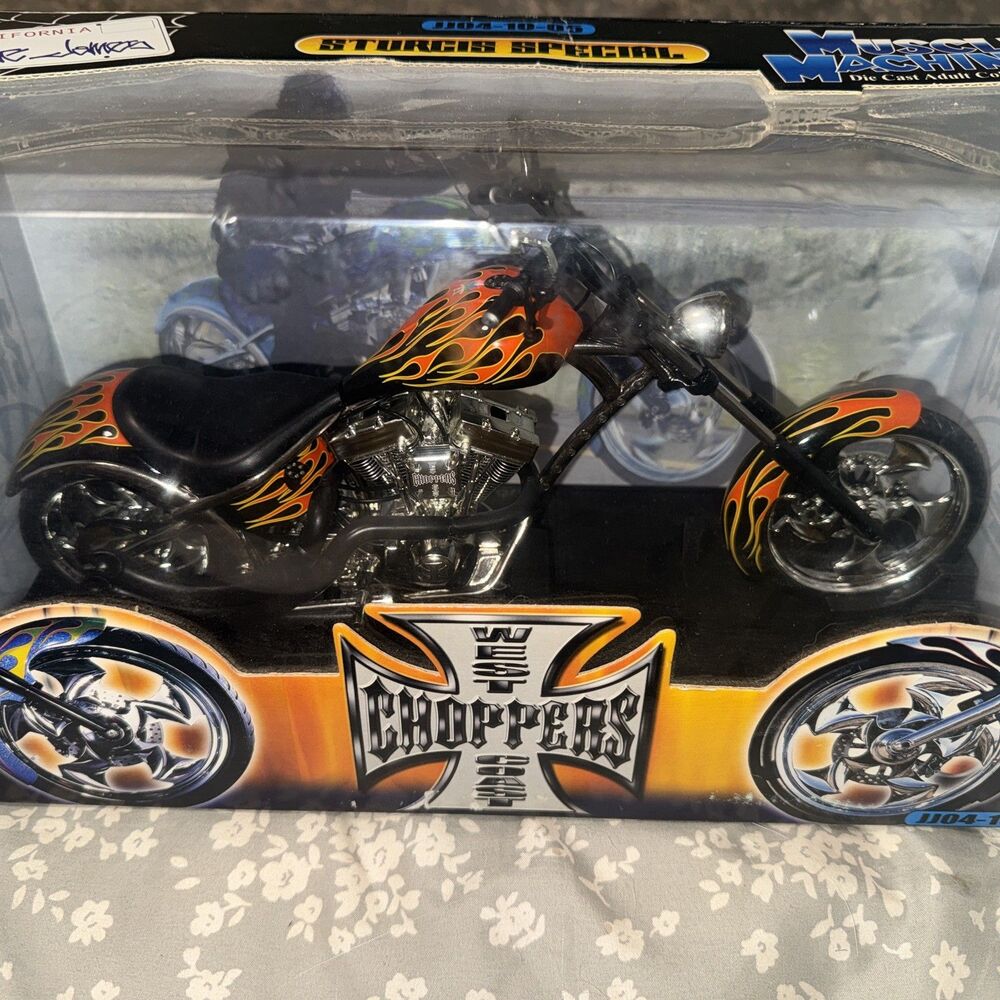 NEW! West Coast Choppers JJ04-10-05 Jesse James 1:10 Scale Replica Motorcycle
